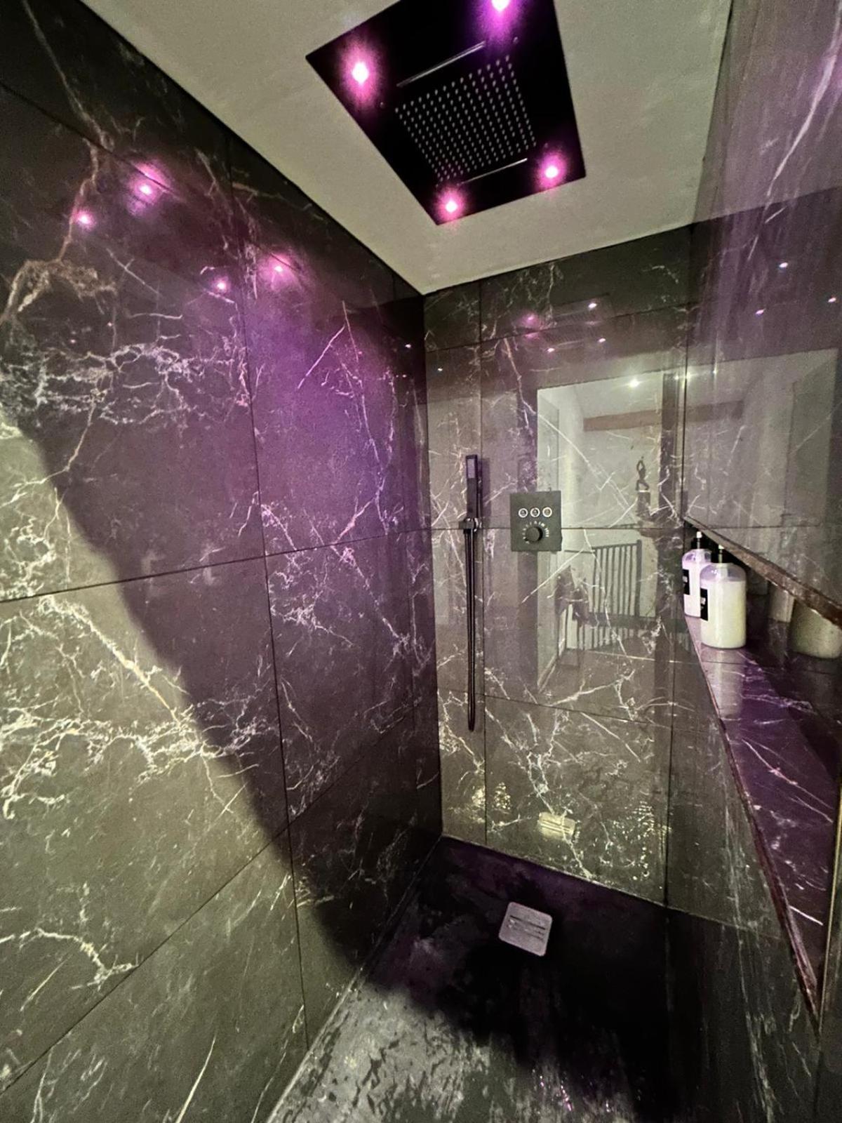 Maison Suspendue Avec Jacuzzi Privatif Понт-ан-Руайан Экстерьер фото